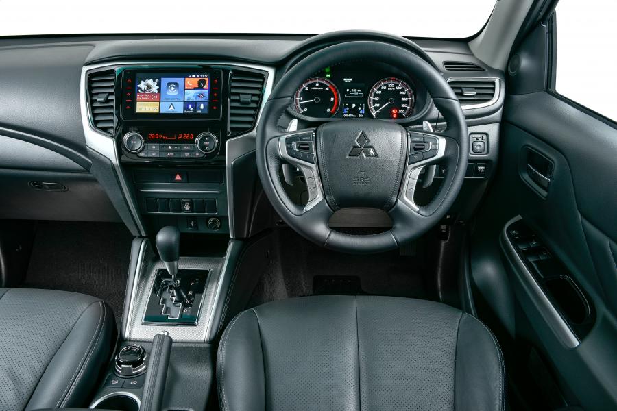 Торпедо Mitsubishi Triton Double Cab 2019 года  (ZA) (фото 28 из 40)